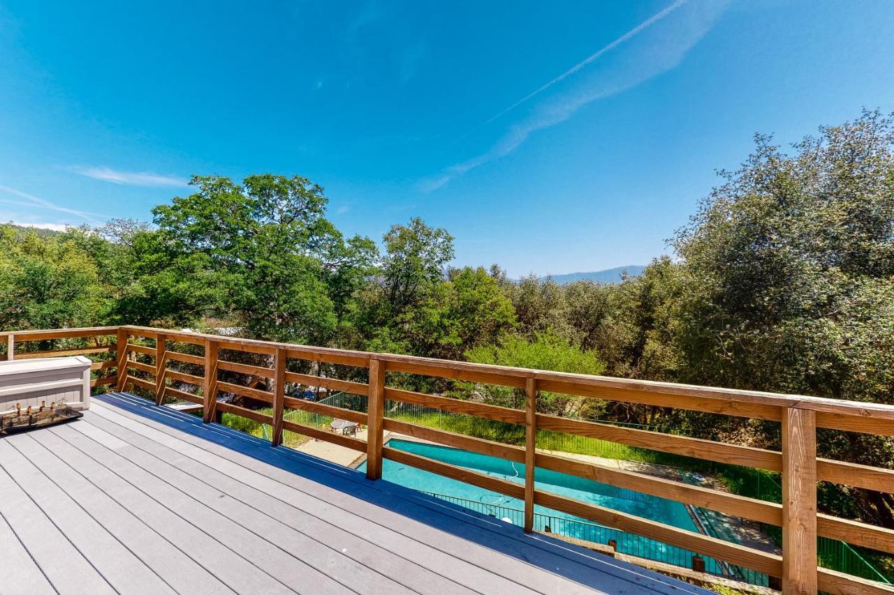 Hodges Hill Yosemite House Βίλα Oakhurst Εξωτερικό φωτογραφία